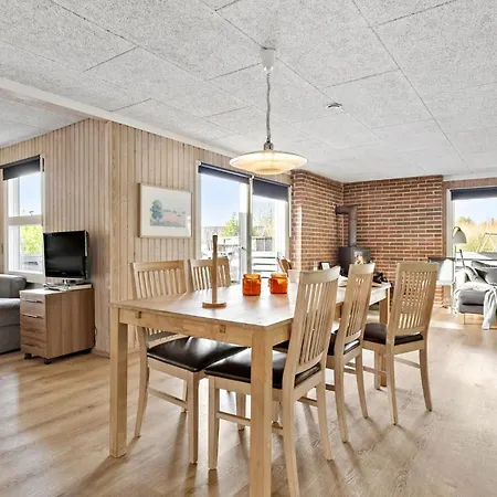 3 Bedroom Amazing In Оттеруп